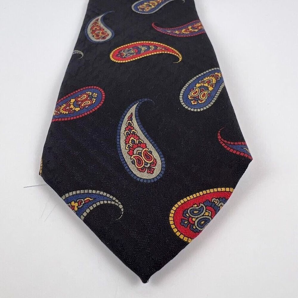 Ike Behar New‎ York Bergdorf Goodman Paisley Design Pointed Classic Silk Tie